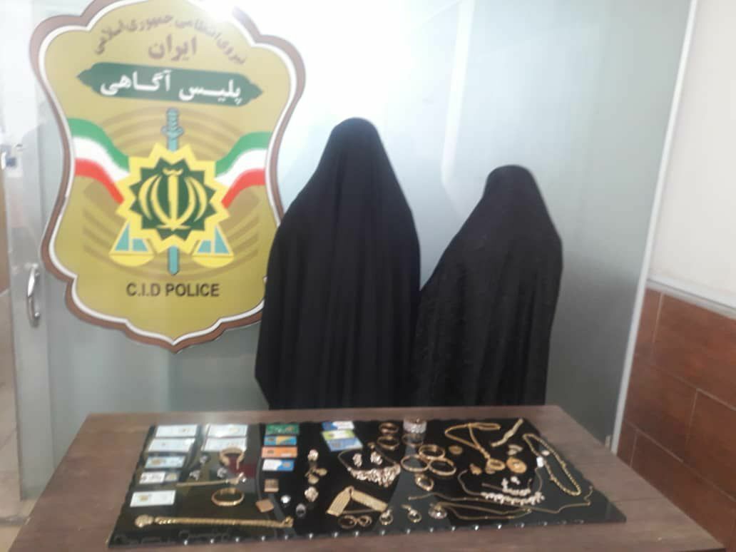 عوامل سرقت طلاها و آتش زدن منزل مسکونی به دام پلیس ساوه افتادند