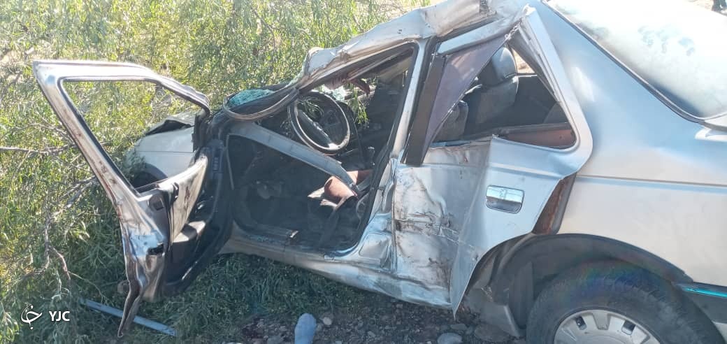 مرگ راننده در حادثه رانندگی جاده فسا – شیراز مرگ راننده در حادثه رانندگی جاده فسا – شیراز