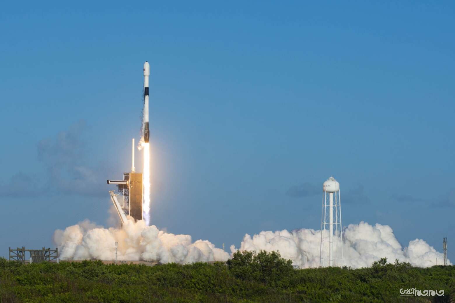 اسپیس ایکس با پرتاب دسته چهاردهم استارلینک، شمار ماهواره‌هایش را به بیش از ۸۰۰ دستگاه رساند+عکس