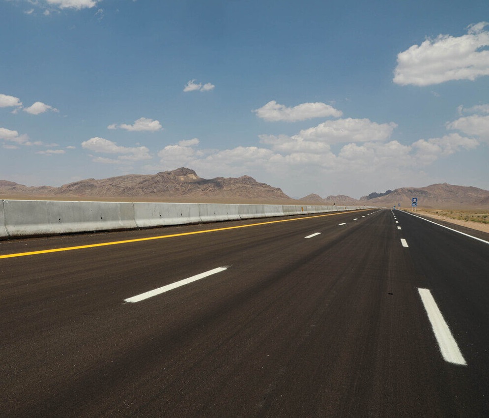 جاده خرم‌آباد - پلدختر مسدود شد