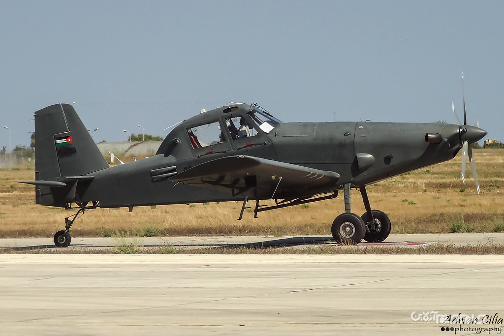 تحرکات مشکوک برخی ارتش&zwnj;های حاشیه خلیج فارس در حوزه هوایی/ اسکادران&zwnj; جنگنده&zwnj;های بی هویت در راه است +عکس