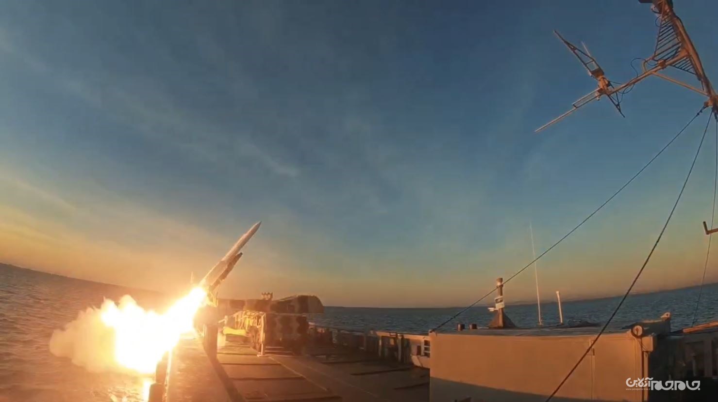 چتر پدافندی سپاه روی خلیج‌فارس و دریای عمان با «سوم خرداد دریاپایه» / شکارچی گلوبال هاوک مجهز به موشک جدید با جستجوگر ویژه شد +عکس
