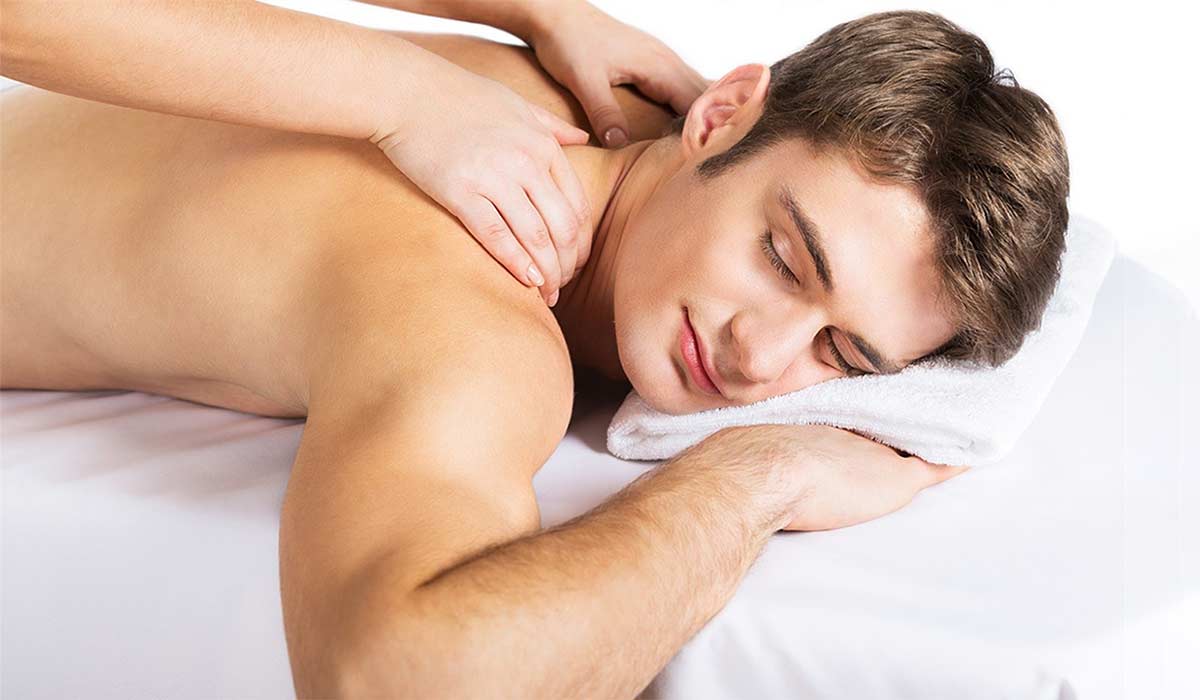 فواید ماساژ درمانی و عوارض احتمالی آن