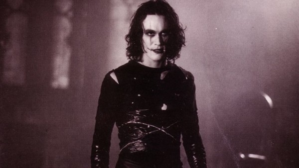 10 فیلم ترسناک برتر و جذابی که داستان آن‌ها در شب هالووین رخ می‌دهد + تصاویر