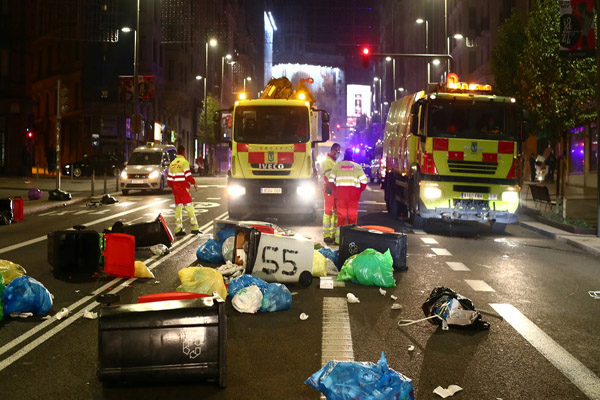 غوغای دستمال توالت در انگلیس! / نجات از زیر آوار 24 بعد از زلزله (تصاویر)