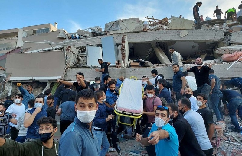 آخرین آمار زلزله ازمیر/ جان باختن ۸۳ نفر آخرین آمار زلزله ازمیر/ جان باختن ۸۳ نفر