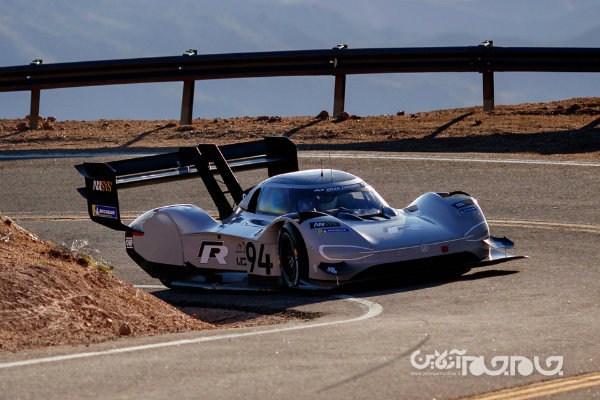 جنگنده زمینی؛ سرعت پیچیدن فولکس واگن I.D. R می تواند باعث بیهوشی راننده شود+عکس