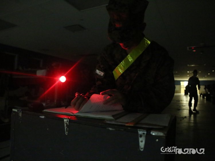 آموزش سرباز از نوع آمریکایی؛ یک شبانه روز با تفنگداران ویژه دریایی در پادگان آموزشی؛ قسمت اول+عکس