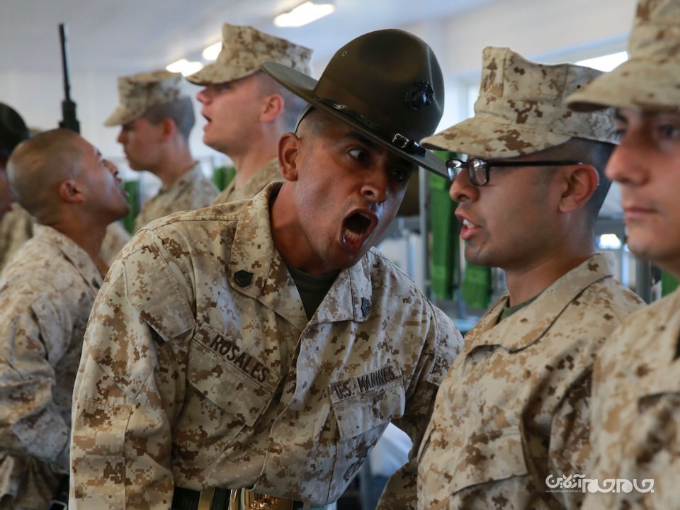 آموزش سرباز از نوع آمریکایی؛ یک شبانه روز با تفنگداران ویژه دریایی در پادگان آموزشی؛ قسمت دوم+عکس