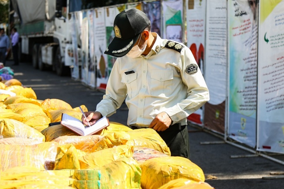انهدام بزرگترین باند قاچاق مواد مخدر در سیستان و بلوچستان/۲ تن مواد افیونی در خاش کشف شد