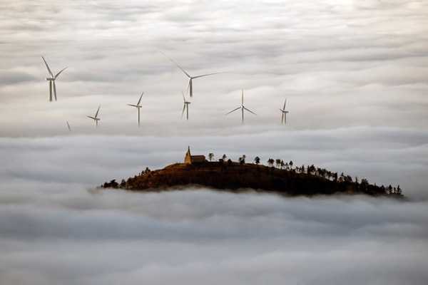 سیل فیلیپین را زیر و رو کرد / هواخوری برای بیمار بدحال کرونایی (تصاویر)