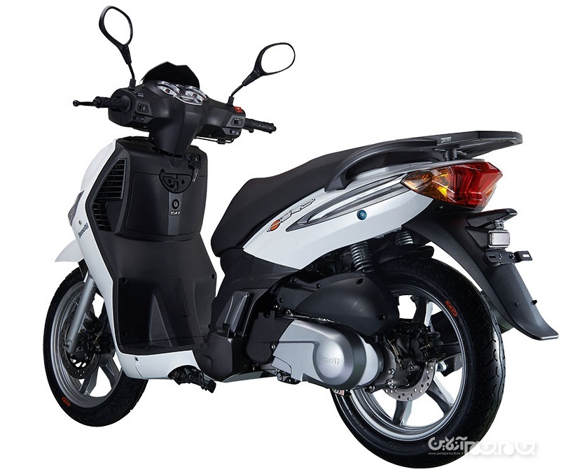 بررسی موتورسیکلت اسکوتر بنلی کافه نرو 150؛ عملکرد متوسط از یک برند خوب+عکس