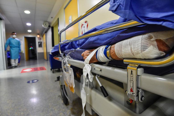 اینجا فاصله بین مرگ و زندگی است (تصاویر)