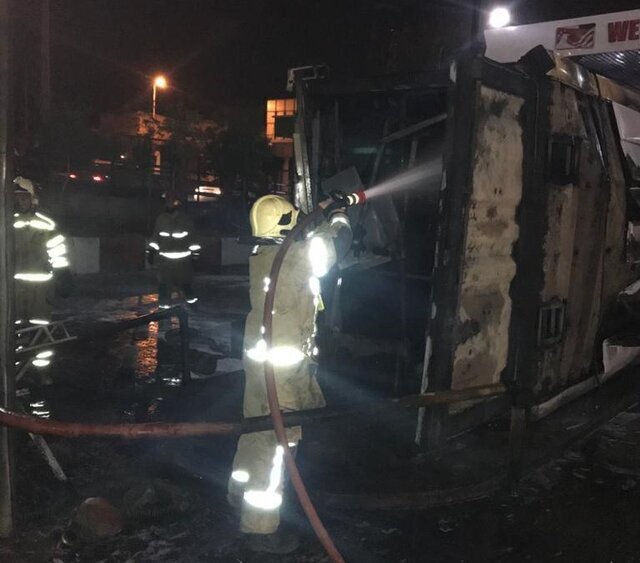 تصاویر انفجار در یک پمپ بنزین در خیابان پیروزی تهران تصاویر انفجار در یک پمپ بنزین در خیابان پیروزی تهران