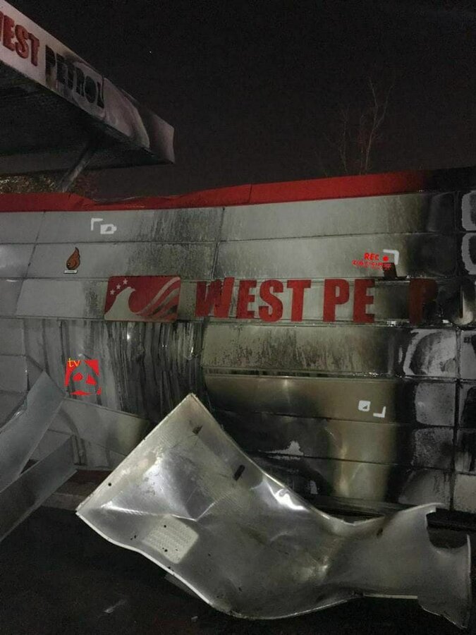 تصاویر انفجار در یک پمپ بنزین در خیابان پیروزی تهران تصاویر انفجار در یک پمپ بنزین در خیابان پیروزی تهران