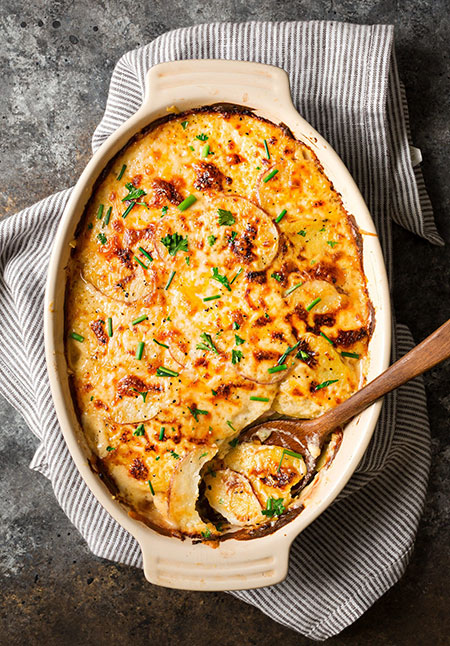 طرز تهیه سیب زمینی پنیری خانگی