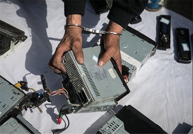 دستگیری ۱۴ سارق در چهارمحال و بختیاری