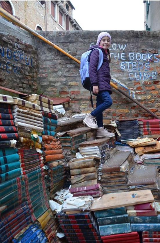 عجیب‌ترین کتابفروشی‌های دنیا (+عکس)