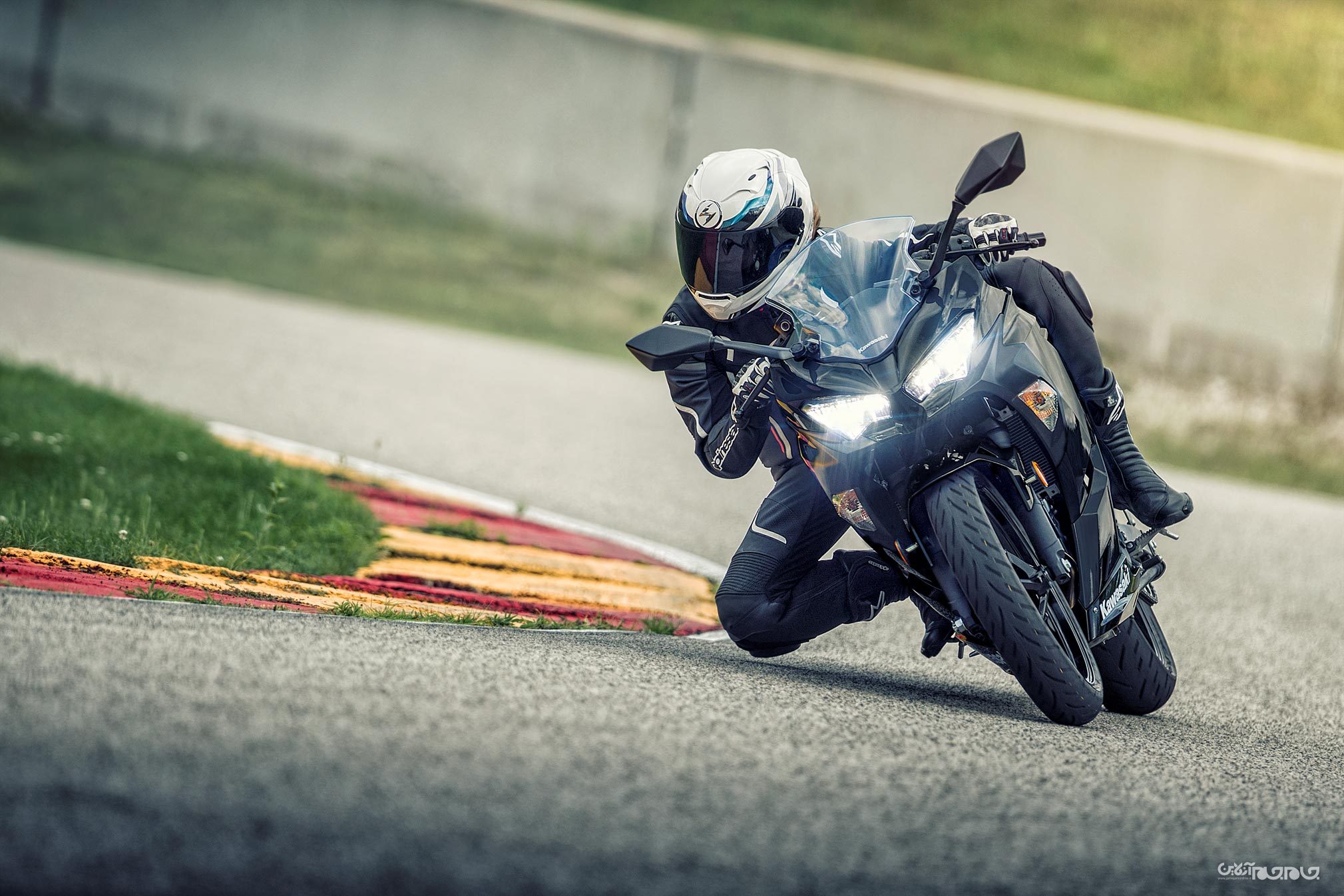 حفظ تعادل موتورسیکلت؛ با فناوری پرتاب موشک+عکس