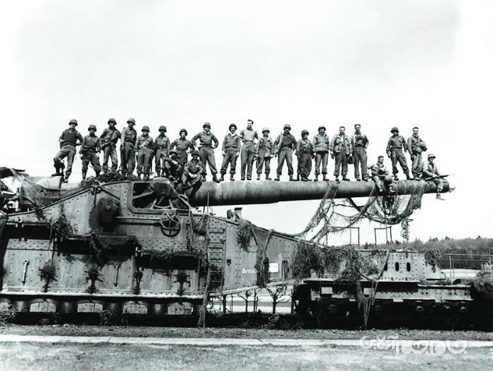 توپ غول پیکر «گوستاو»؛ اسلحه مخرب و ناموفقی که به دستور هیتلر ساخته شد+تصاویر