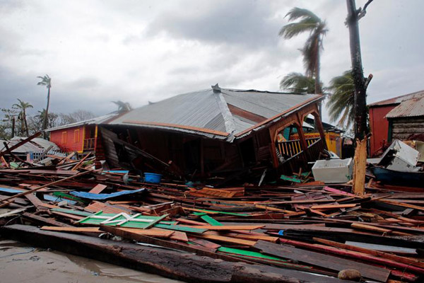 بلایی که طوفان سر این کشور آورد (تصاویر) بلایی که طوفان سر این کشور آورد (تصاویر)