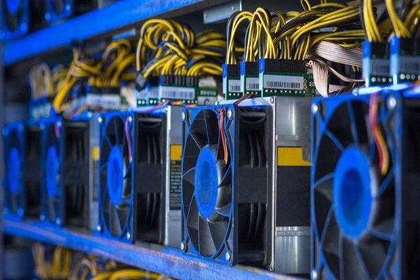 کشف ۳۰ میلیاردی دستگاه استخراج بیت کوین غیرمجاز در شهرستان البرز