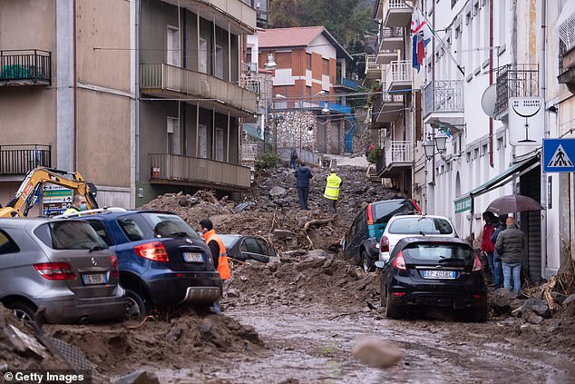 سه کشته ،دهها زخمی در سیلاب ساردینیا