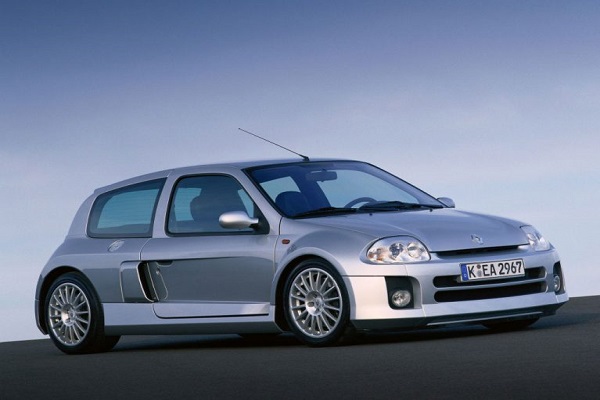 با بهترین هاچ بک های موتور وسط آشنا شوید