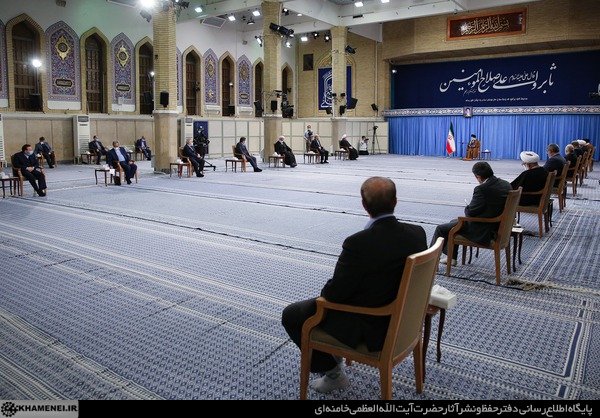 خدای آن‌سوی اروند، همان خدای این سوی اروند است