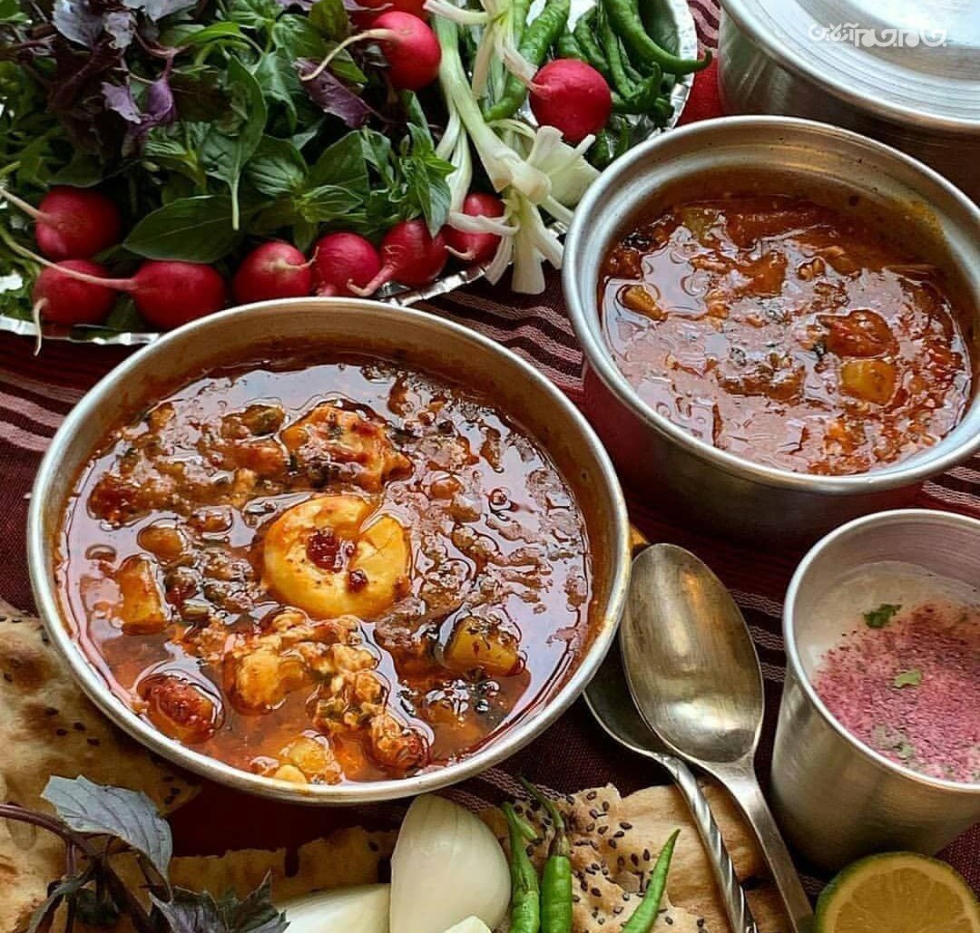 تهیه ۱۴ غذای آسان در کمتر از ۳۰ دقیقه اشکنه تخم مرغ