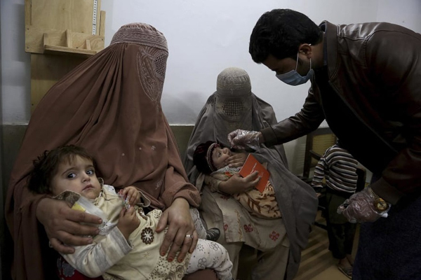 اعتراض کشاورزان در هند / مثل یک دختر بازی کن (تصاویر) اعتراض کشاورزان در هند / مثل یک دختر بازی کن (تصاویر)