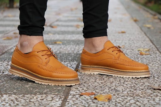 ......بازار کفش....تیتر نداره!!!