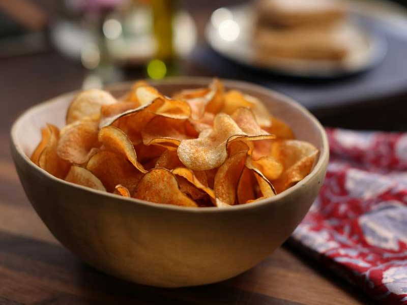 طرز تهیه چیپس سیب زمینی مثل بازاری طرز تهیه چیپس سیب زمینی مثل بازاری