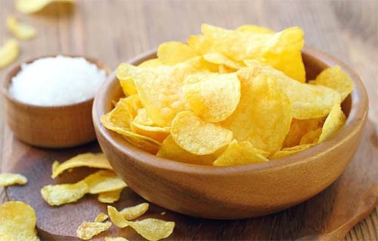 طرز تهیه چیپس سیب زمینی مثل بازاری طرز تهیه چیپس سیب زمینی مثل بازاری