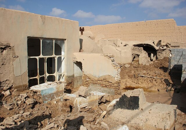 علت حادثه سیل ابرکوه، تعرض به منابع طبیعی است/ با عاملین حادثه برخورد می‌کنیم