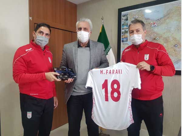 مربیان سابق و فعلی تیم ملی دیدار کردند (+عکس) مربیان سابق و فعلی تیم ملی دیدار کردند (+عکس)