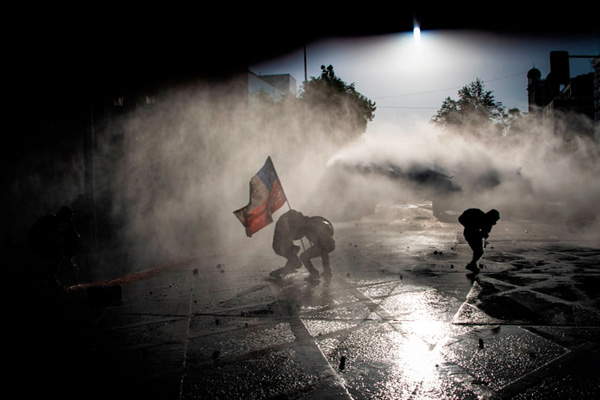 جنبش بی پایان در فوتبال / تظاهرات علیه آدم ربایان (تصاویر) جنبش بی پایان در فوتبال / تظاهرات علیه آدم ربایان (تصاویر)