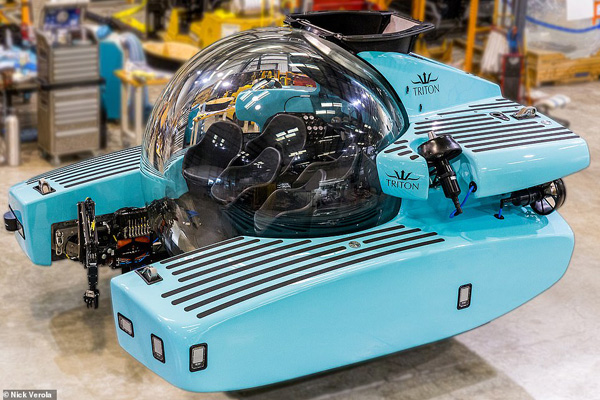 تصاویری شگفت انگیز از لاکچری ترین زیردریایی دنیا تصاویری شگفت انگیز از لاکچری ترین زیردریایی دنیا