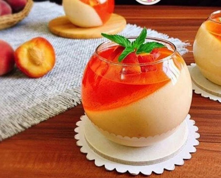 طرز تهیه دسر کرم هلو طرز تهیه دسر کرم هلو