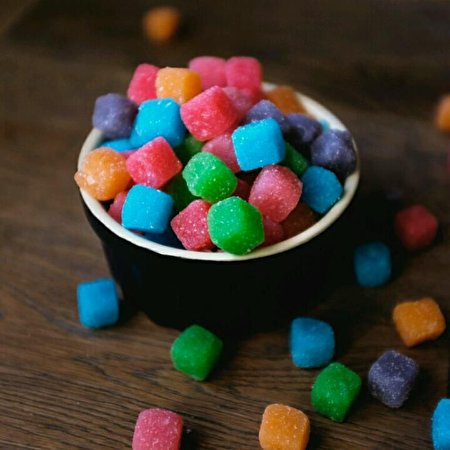 طرز تهیه قندهای رنگی رنگی