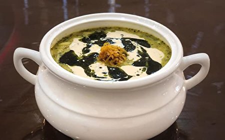 طرز تهیه آش شکم پر سبزواری