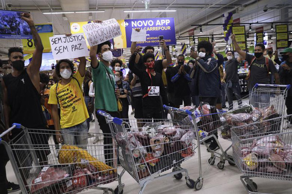 جنجال و بحران جدید در برزیل (تصاویر) جنجال و بحران جدید در برزیل (تصاویر)