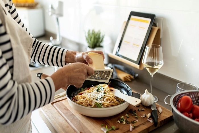 وبسایت‌های آموزش آشپزی چطور زندگی ما را متحول کرده‌اند؟