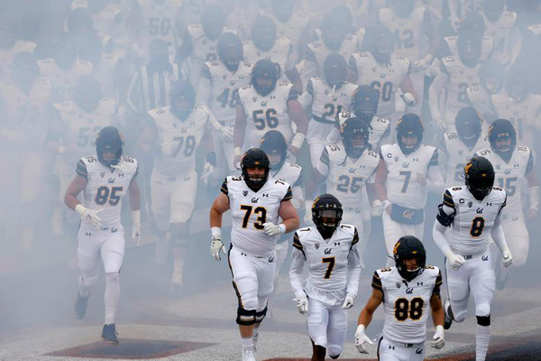 حمل سرنوشت یک کشور با موتور! / سرنوشت نامشخص سرنشینان یک قایق (تصاویر)