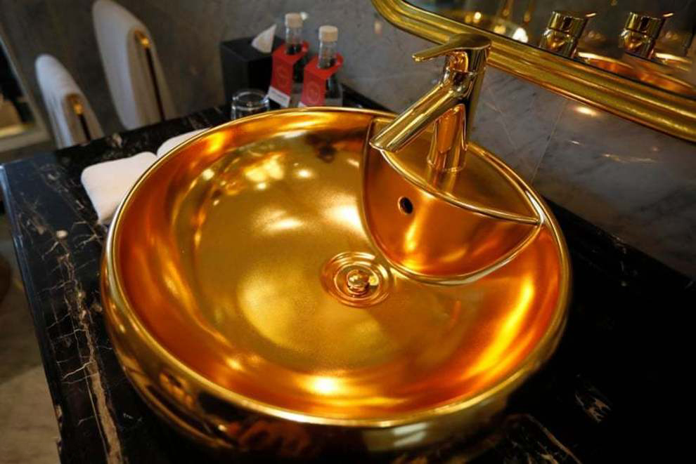 هتلی از جنس طلا در ویتنام