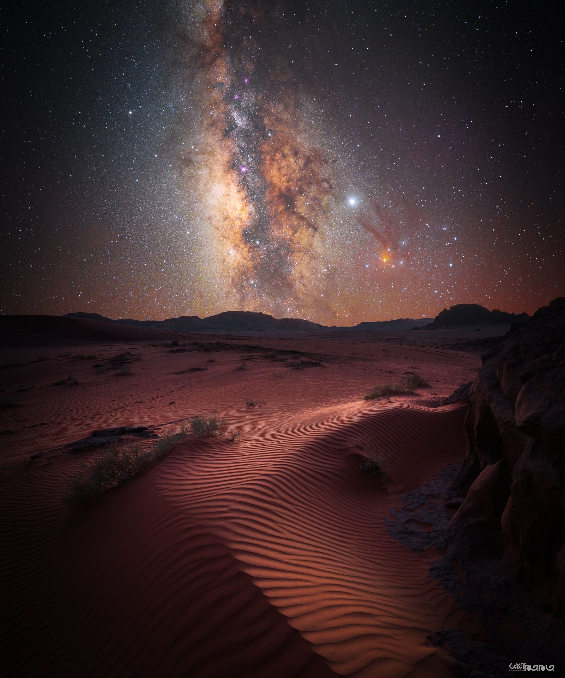 ۲۸ مورد از خیره‌کننده‌ترین عکس های نجومی ۲۰۲۰