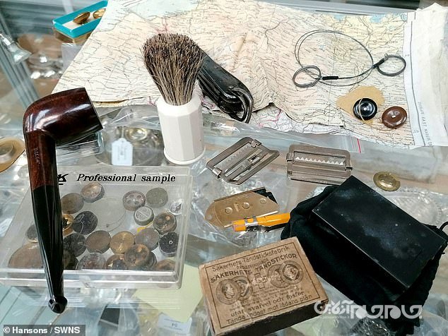 حراج کلکسیونی از گجت های جاسوسان بریتانیایی در دوران جنگ جهانی دوم در لندن+عکس