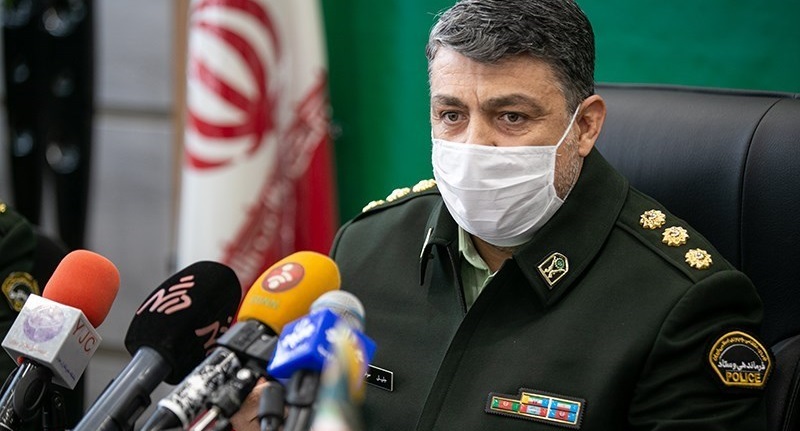 کشف ۲۰ تن روغن نباتی و آرد احتکار شده از پارکینگ یک ساختمان