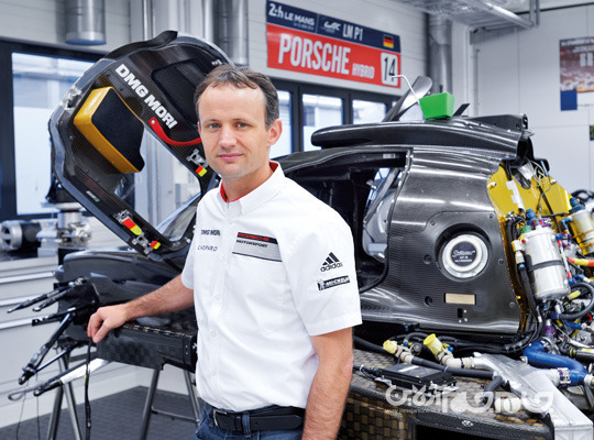 خودروی برقی اپل احتمالا از سیستم تاریک کردن خودکار شیشه&zwnj;ها برخوردار است+عکس