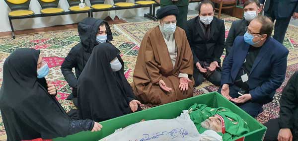 دیدار رئیس قوه قضاییه با خانواده شهید فخری زاده (+عکس) دیدار رئیس قوه قضاییه با خانواده شهید فخری زاده (+عکس)